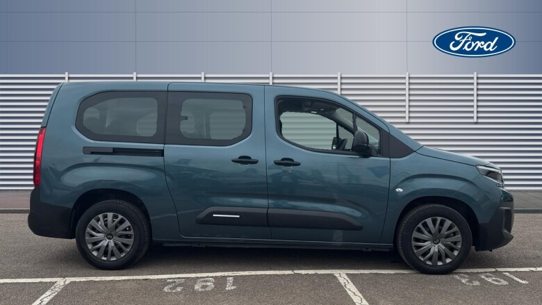 Citroen Berlingo 100kW Plus XL 52kWh 5dr Auto [7 Seat] Electric Estate